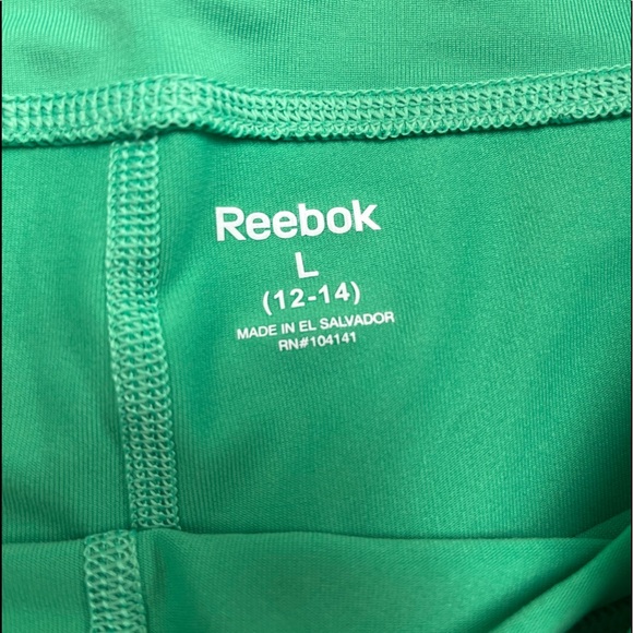 Reebok spandex shorts, size US kids L - Picture 3 of 3